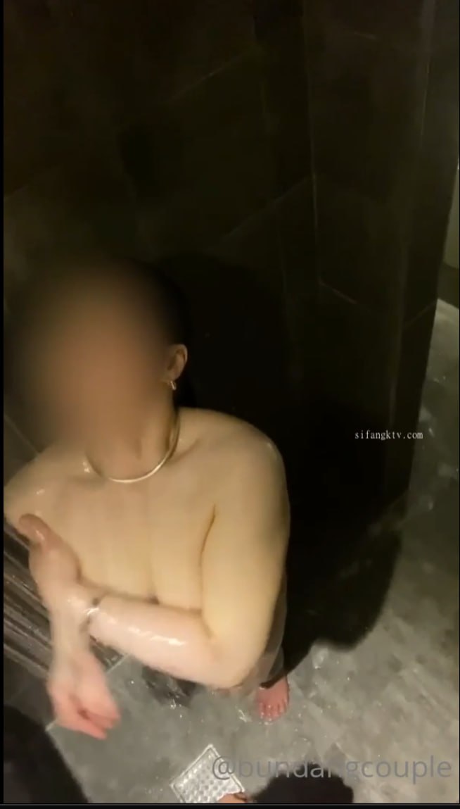 104DANDY-877 女子大生の間でオンナ好きが急増！？を検証いきなりベロキス！レズビッチ数珠つなぎセックス